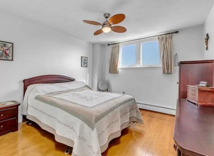 19 Woodlawn Rd E #601 - Photo 6 of 8