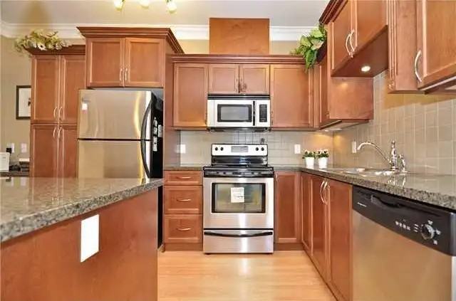 22150 Dewdney Trunk Rd #403 - Photo 7 of 12