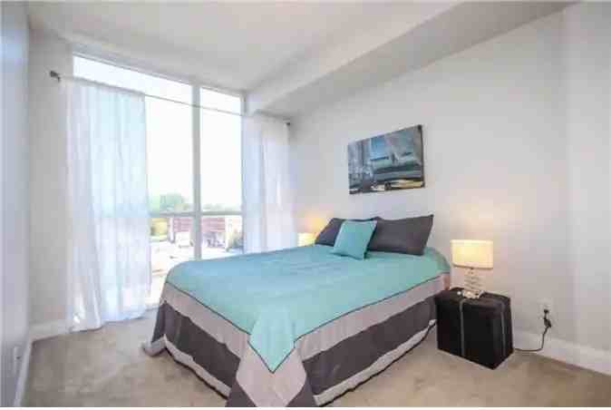 1 Hurontario St #405 - Photo 7 of 9