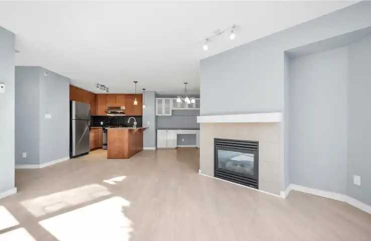 8480 Granville Ave #212 - Photo 4 of 9