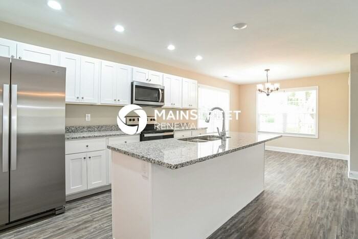 223 Maple St - Photo 7 of 14