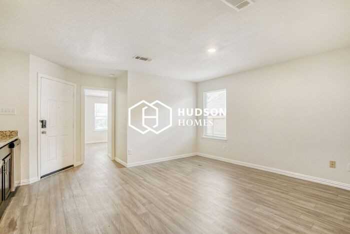 3301 Avenue M #A - Photo 5 of 14