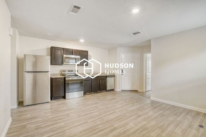 3301 Avenue M #A - Photo 6 of 14