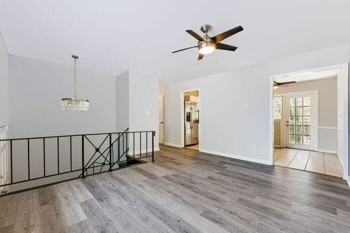 2890 Valley Brook Dr Sw - Photo 6 of 31