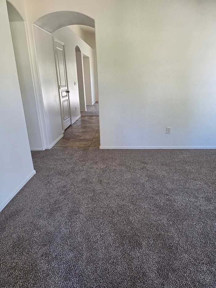 41229 W Little Dr - Photo 2 of 9