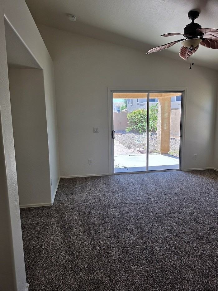 41229 W Little Dr - Photo 4 of 9