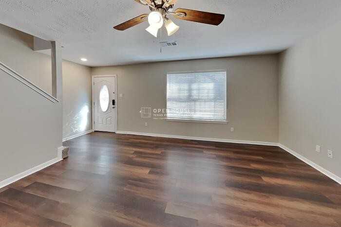 2703 Hidden Spring Vale Dr - Photo 5 of 21