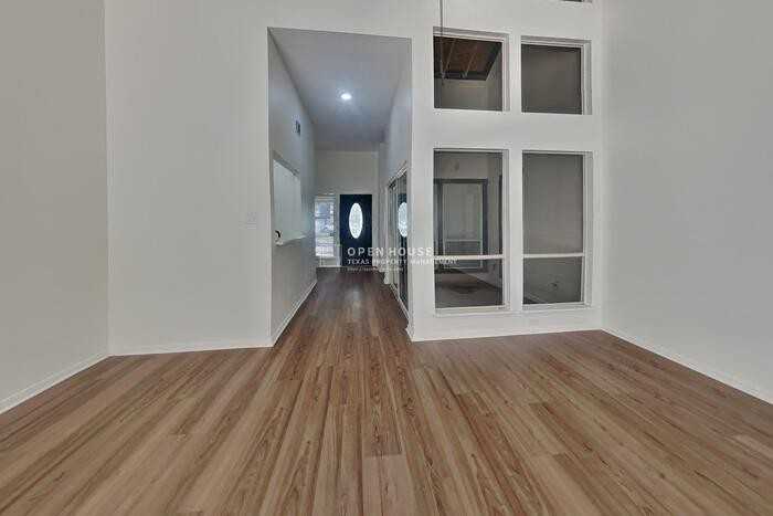 19715 Sweet Forest Ln - Photo 4 of 25