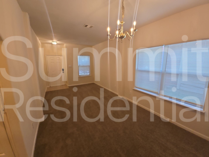 13018 Kingston Point Ln - Photo 3 of 24