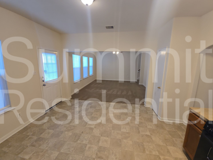 13018 Kingston Point Ln - Photo 7 of 24