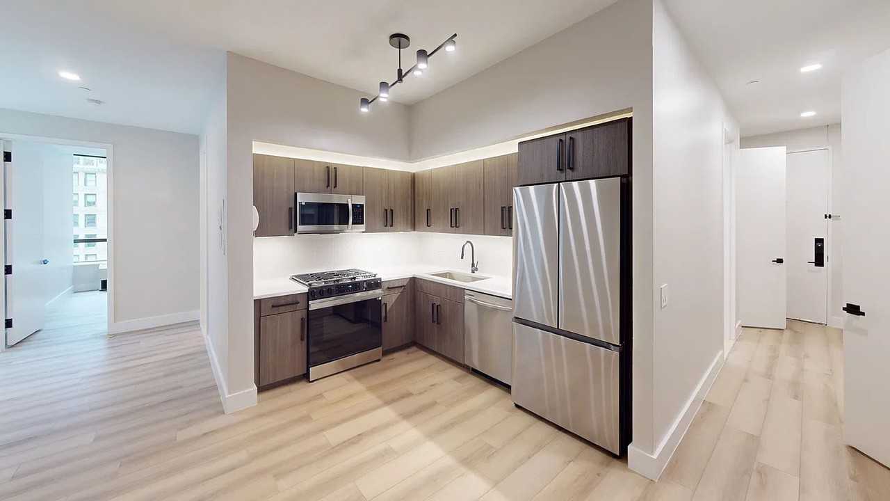 Wall St #1707 - Photo 2 of 9