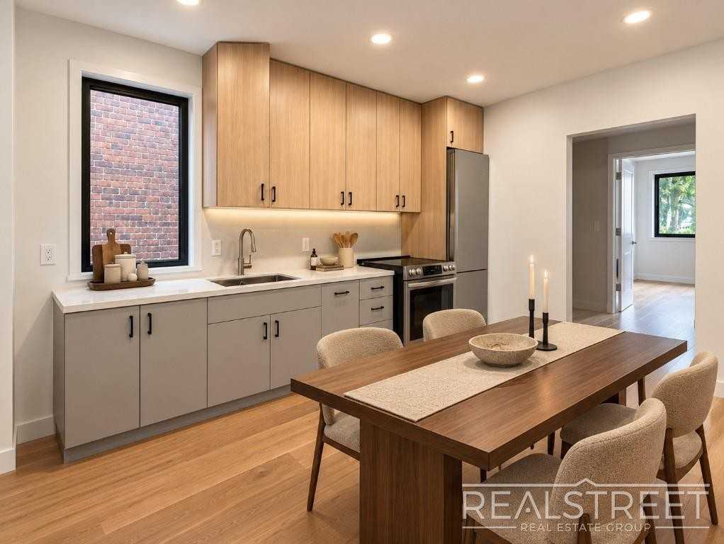 44 Coffey St #1 - Photo 3 of 9