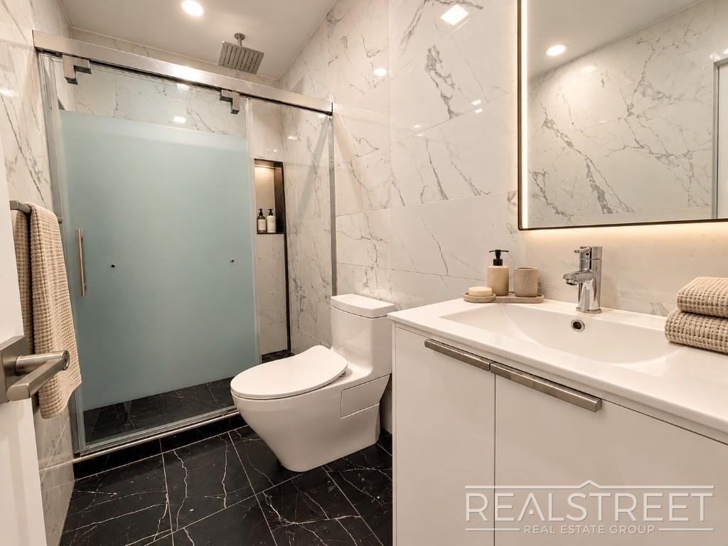 44 Coffey St #1 - Photo 7 of 9