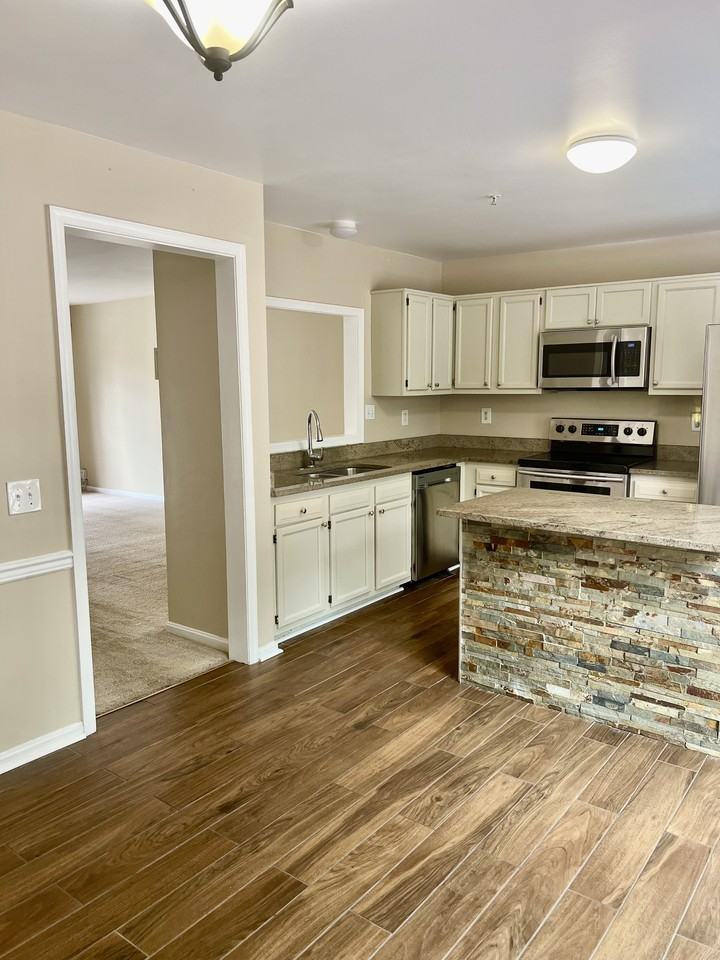 10498 Telluride Pl - Photo 6 of 24