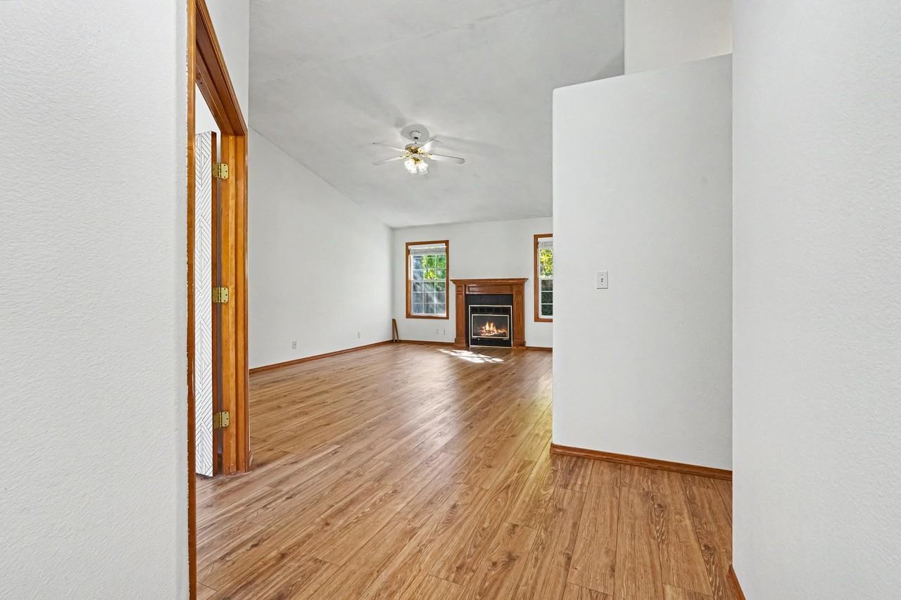 6131 N Pintail Way #1 - Photo 5 of 37