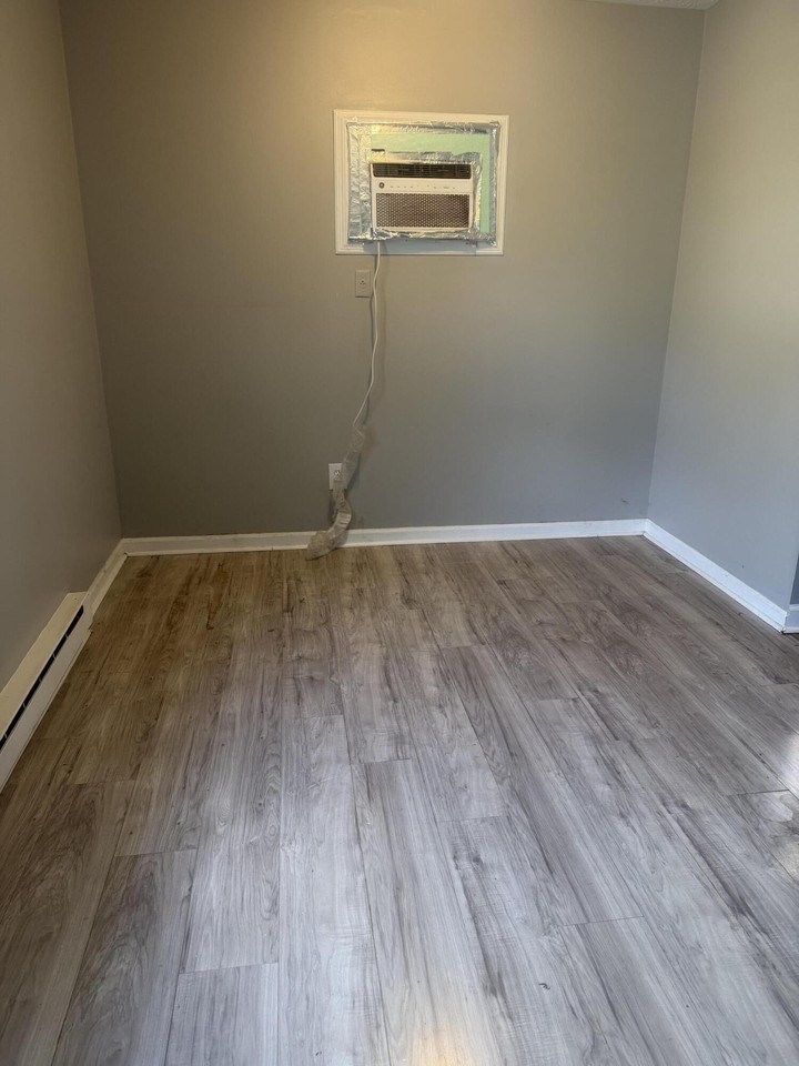 343 Rebel Rd - Photo 5 of 9