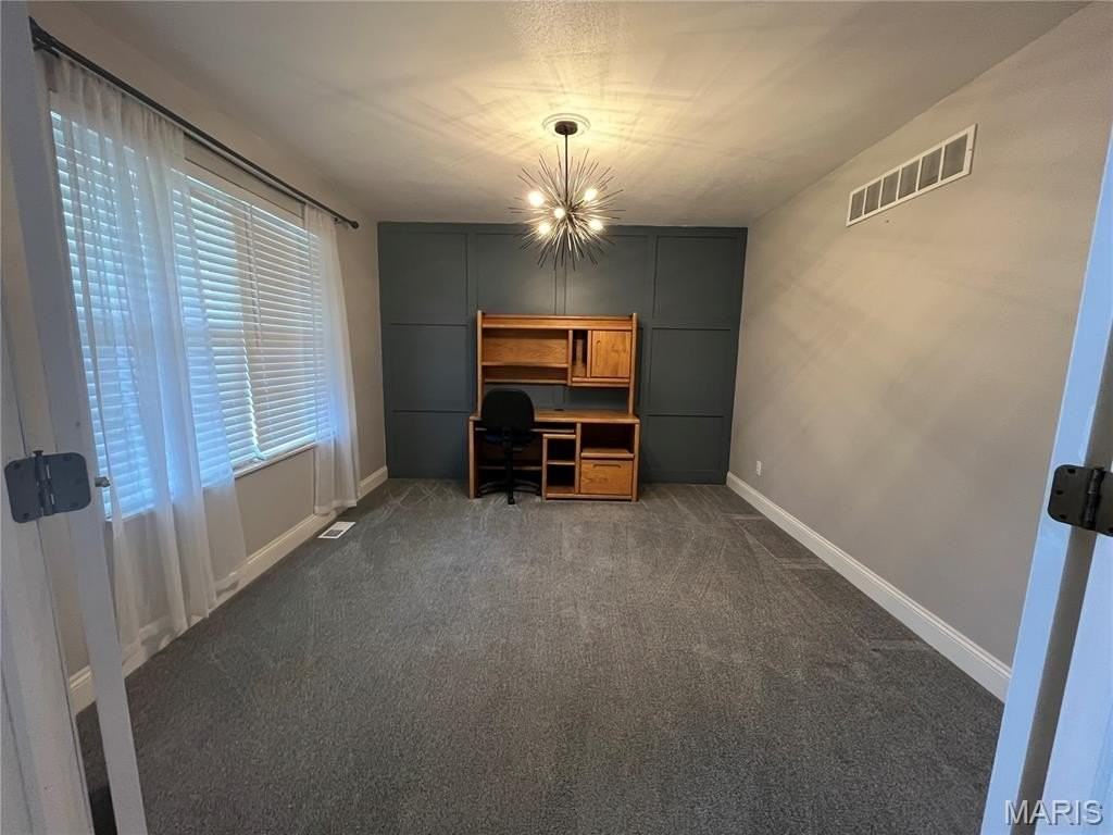 937 Benjamin Dr - Photo 3 of 38