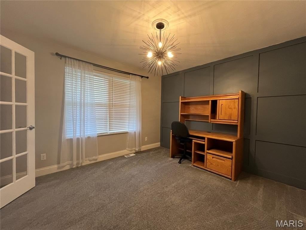 937 Benjamin Dr - Photo 4 of 38