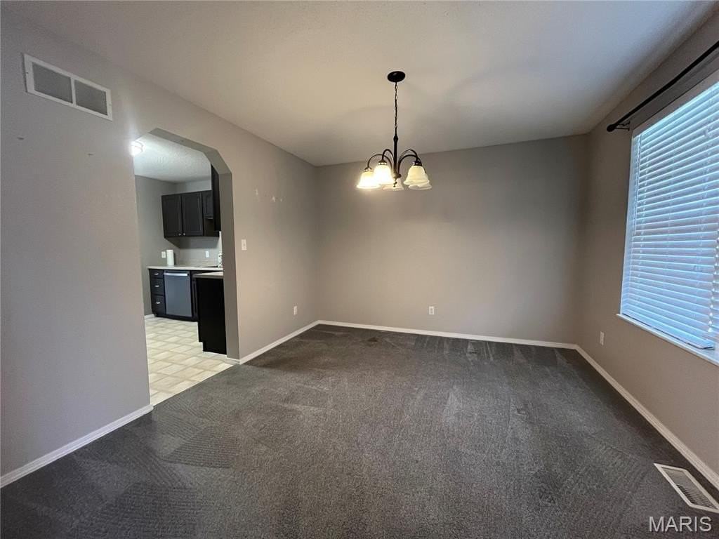 937 Benjamin Dr - Photo 5 of 38