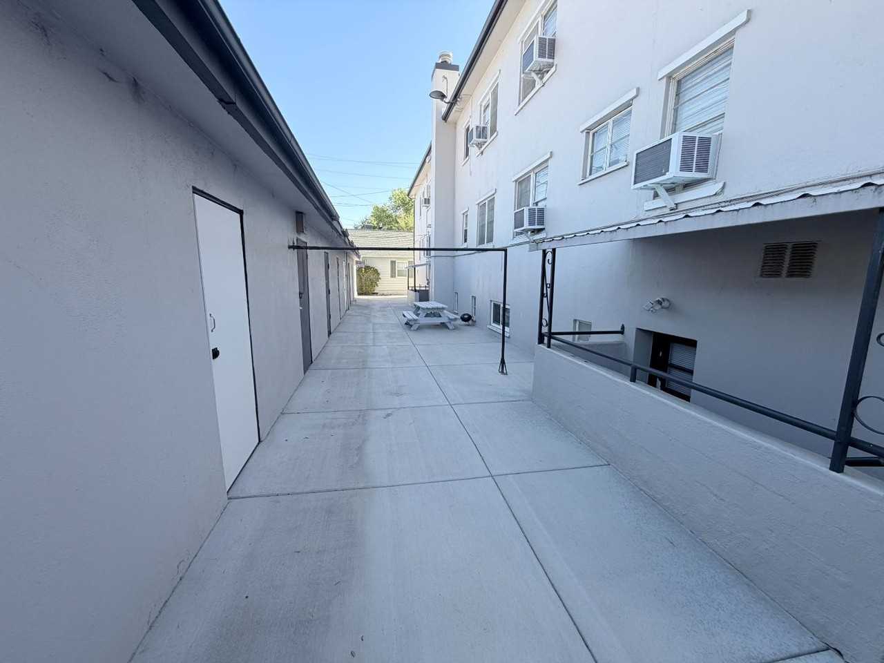 1045 Riverside Dr. - Photo 4 of 8