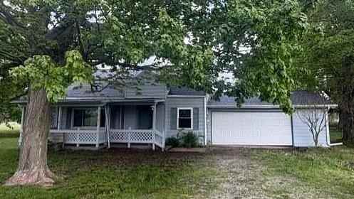27979 North St - Photo 2 of 6