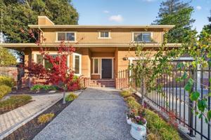 featured image of 1821 Hull Ave