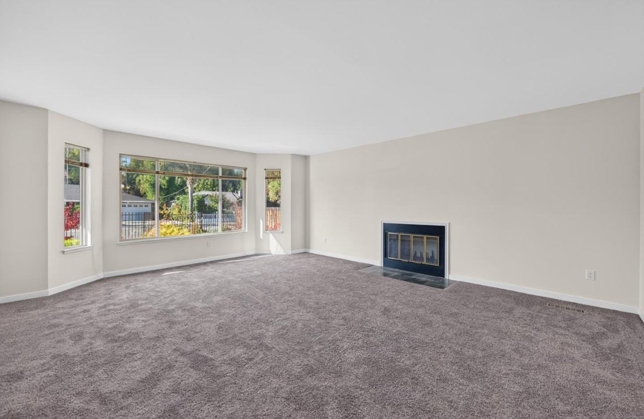 1821 Hull Ave - Photo 7 of 49