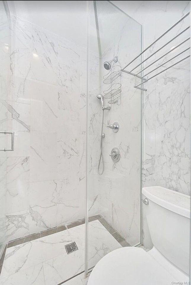 102 Greenwich Ave #10 - Photo 5 of 8