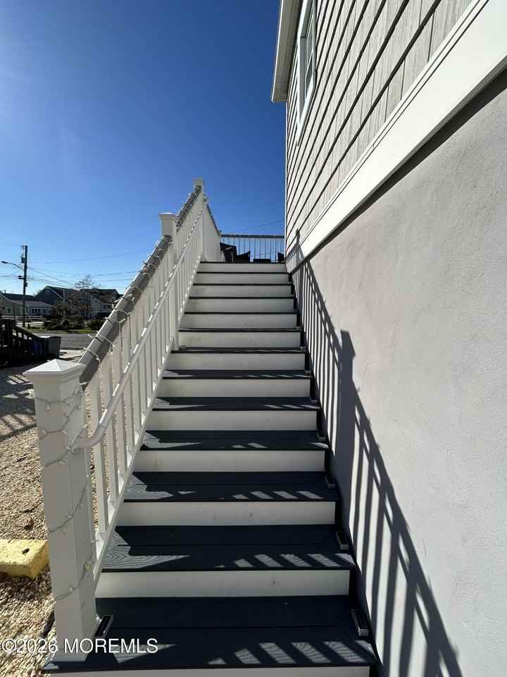 224 Randall Ave #7 - Photo 2 of 23