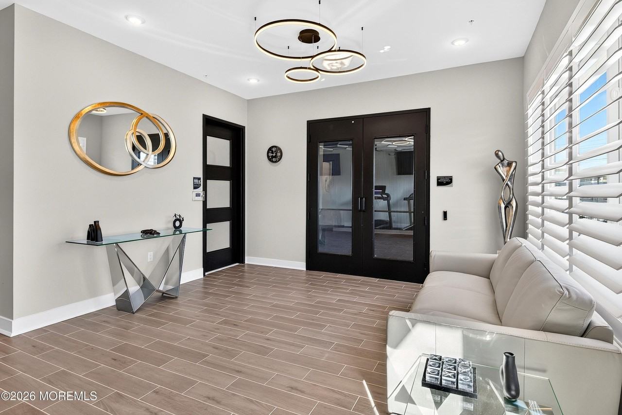 1 5th Ave #209 - Photo 4 of 45