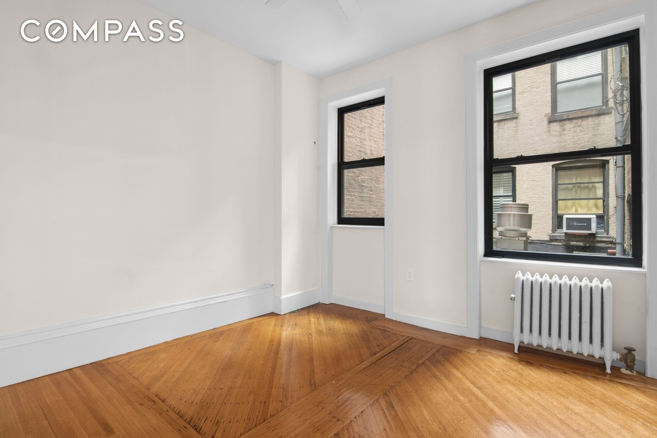 119 Montague St #3 - Photo 5 of 8