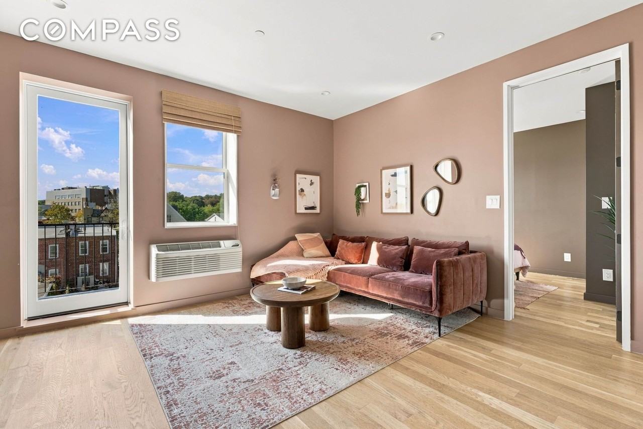 44 Euclid Ave #4B - Photo 2 of 18