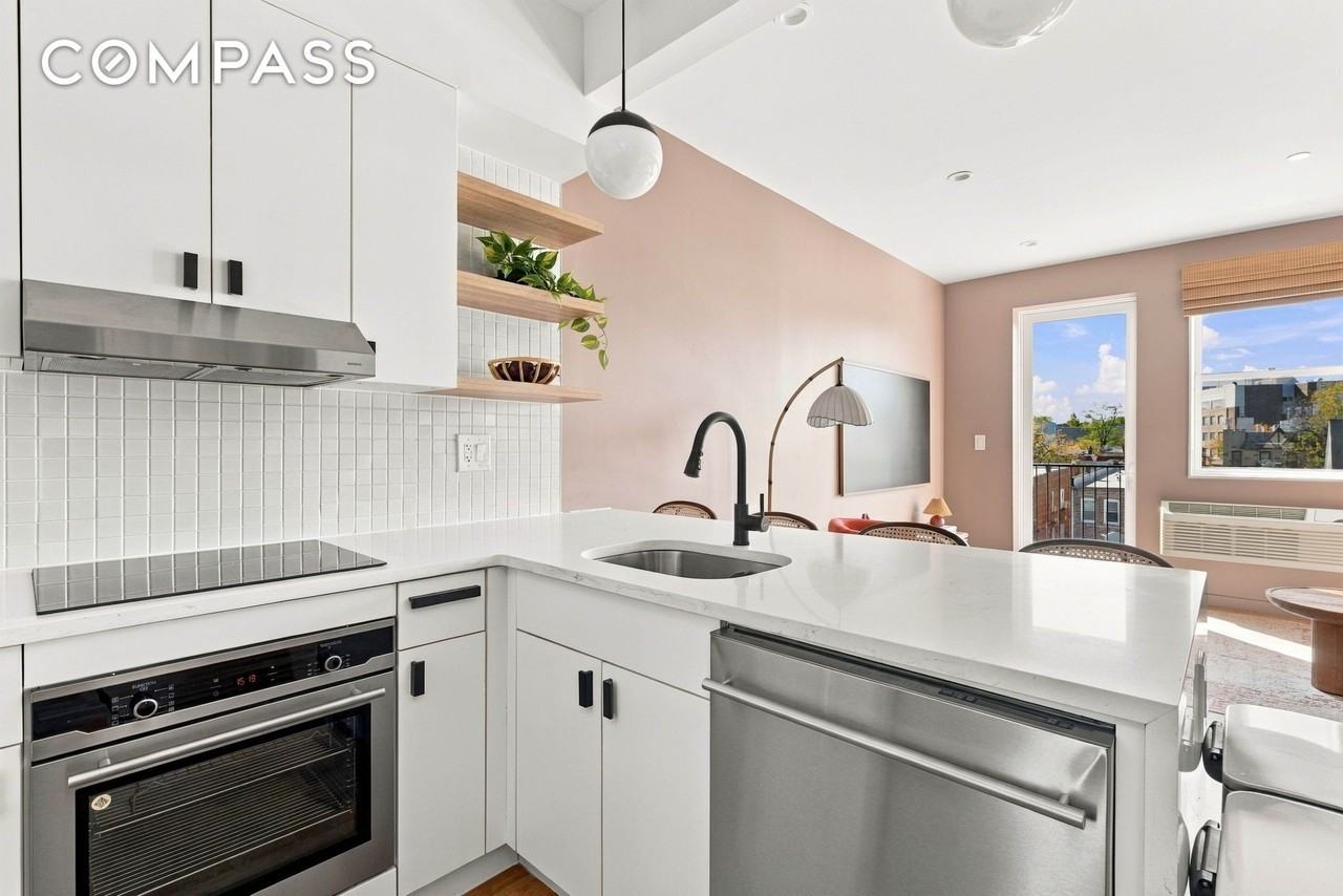 44 Euclid Ave #4B - Photo 6 of 18