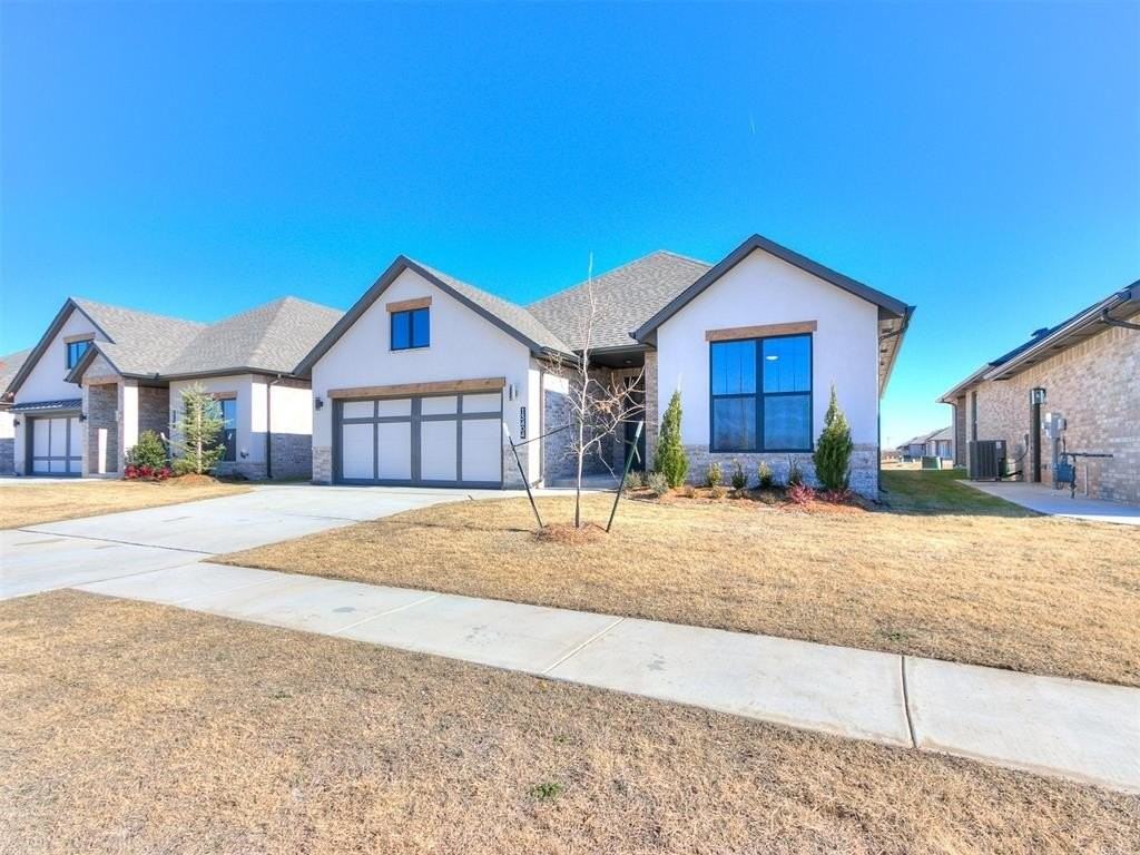 13404 Lisbon Ave - Photo 4 of 49