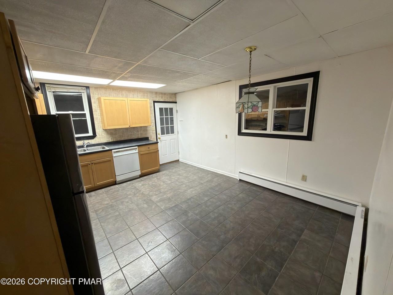360 Tioga Ave - Photo 5 of 17
