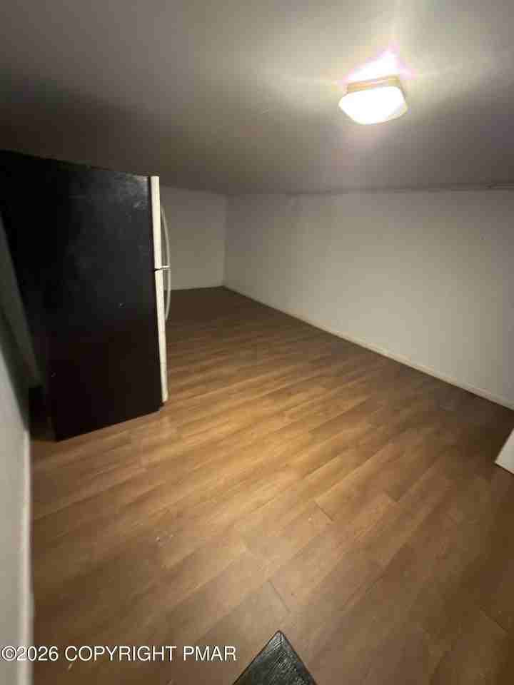 360 Tioga Ave - Photo 7 of 17