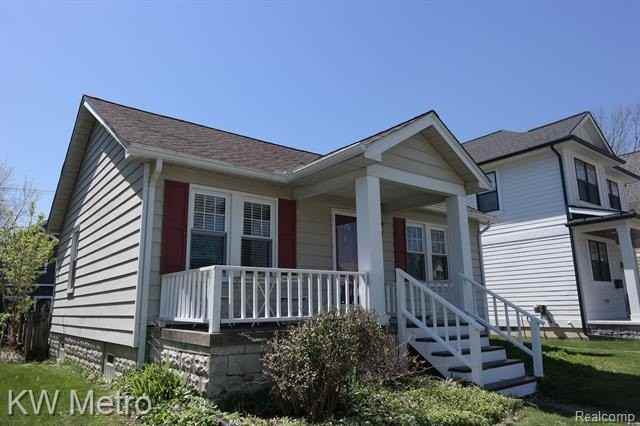 16237 Kirkshire Ave - Photo 2 of 22