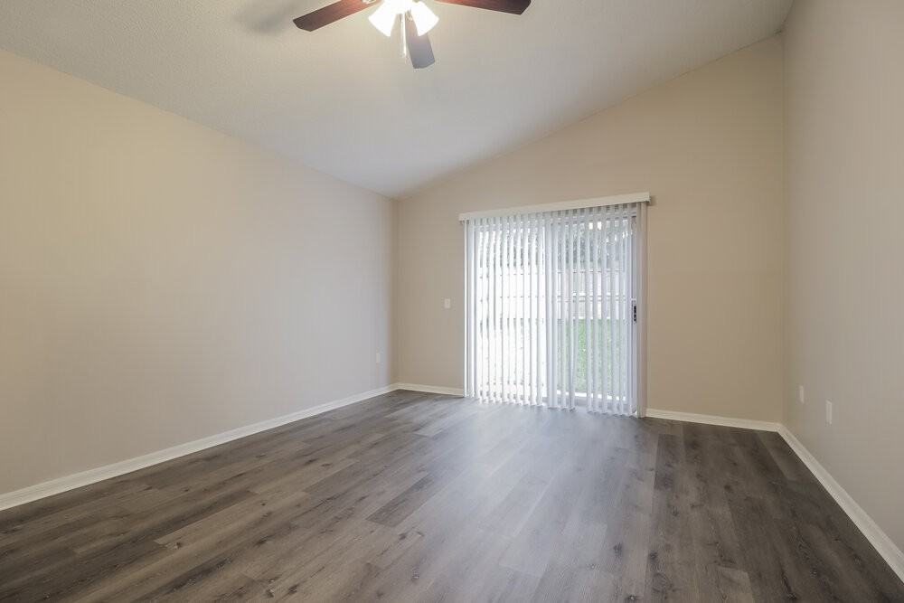 10344 Winding Creek Ln - Photo 3 of 16