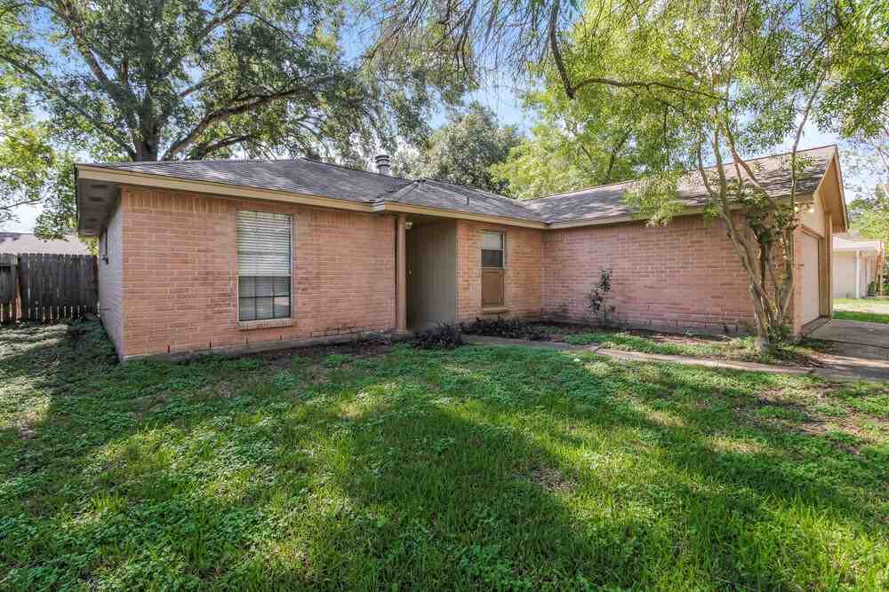 24115 Tayloe House Ln - Photo 4 of 14
