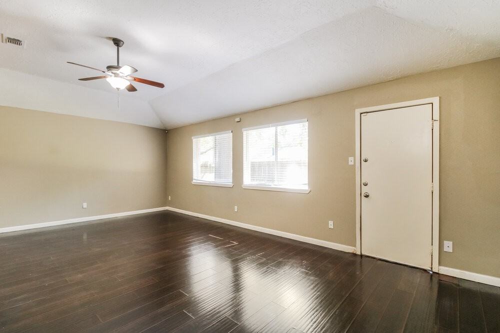 24115 Tayloe House Ln - Photo 6 of 14