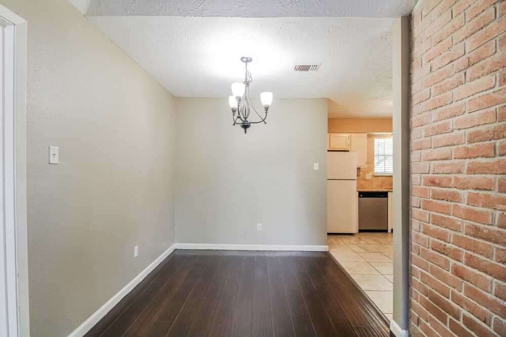24115 Tayloe House Ln - Photo 7 of 14