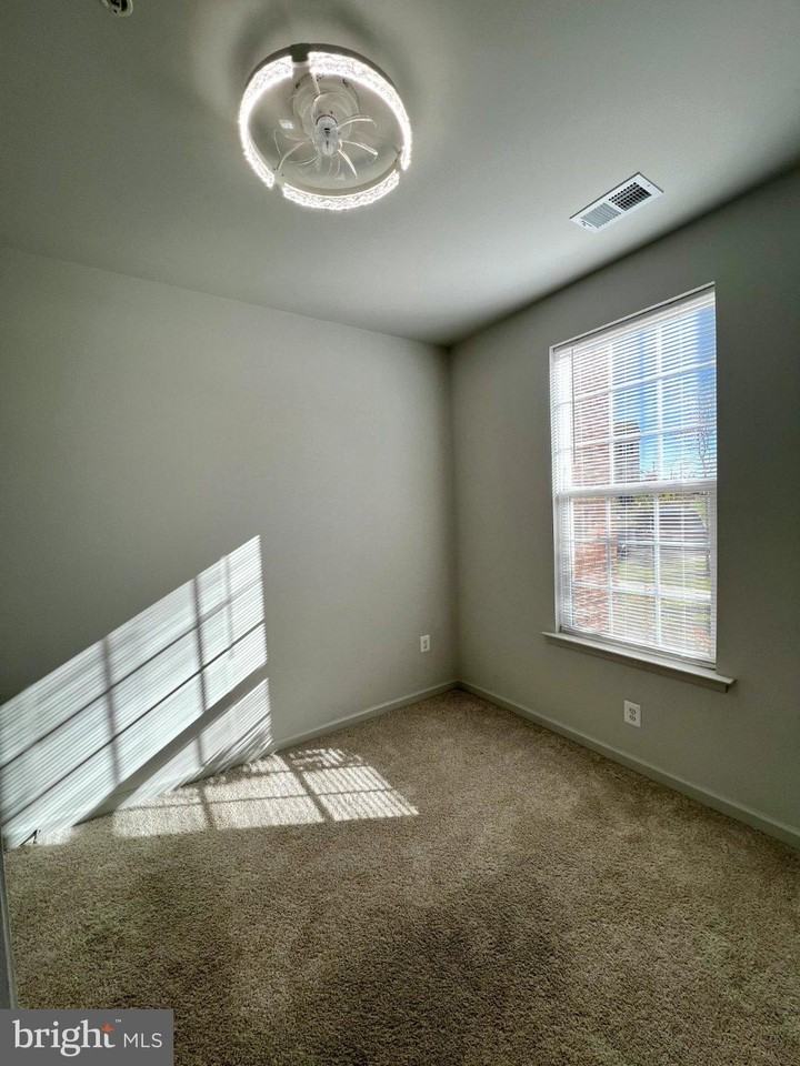 8296 Knight Station Way - Photo 4 of 33