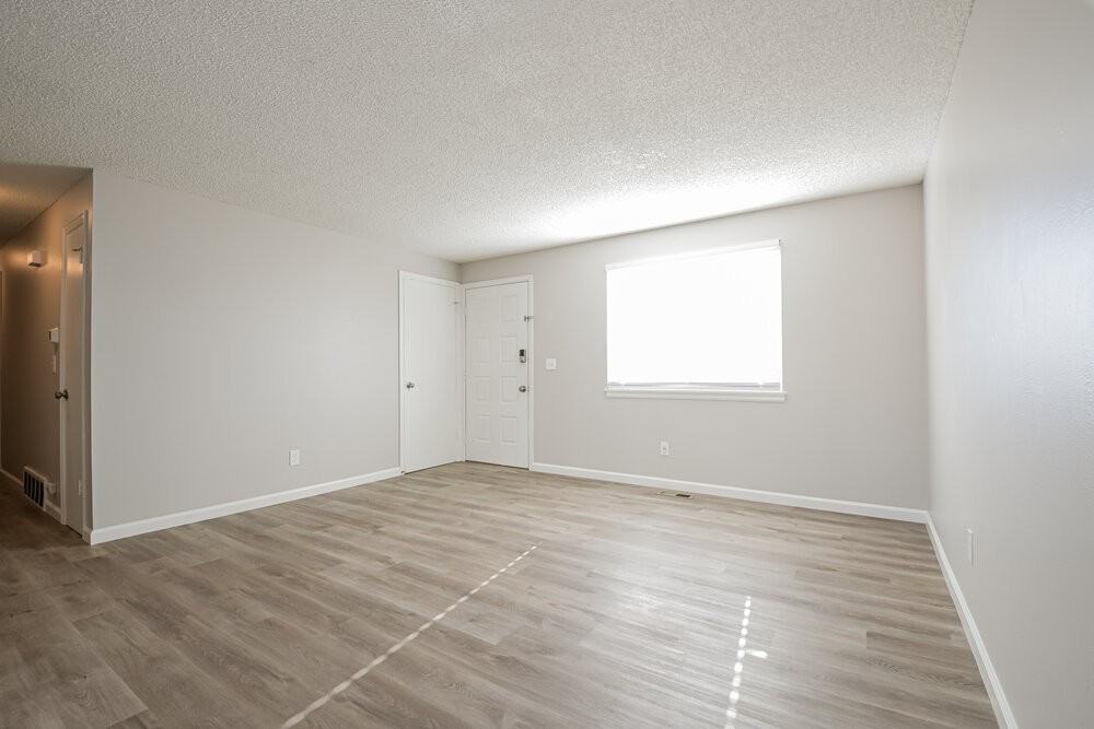 4089 E 118th Ave - Photo 6 of 17