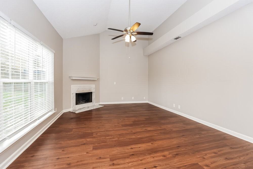 656 Mable Dr - Photo 5 of 17