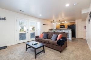 featured image of 2560 E Cavalier Dr