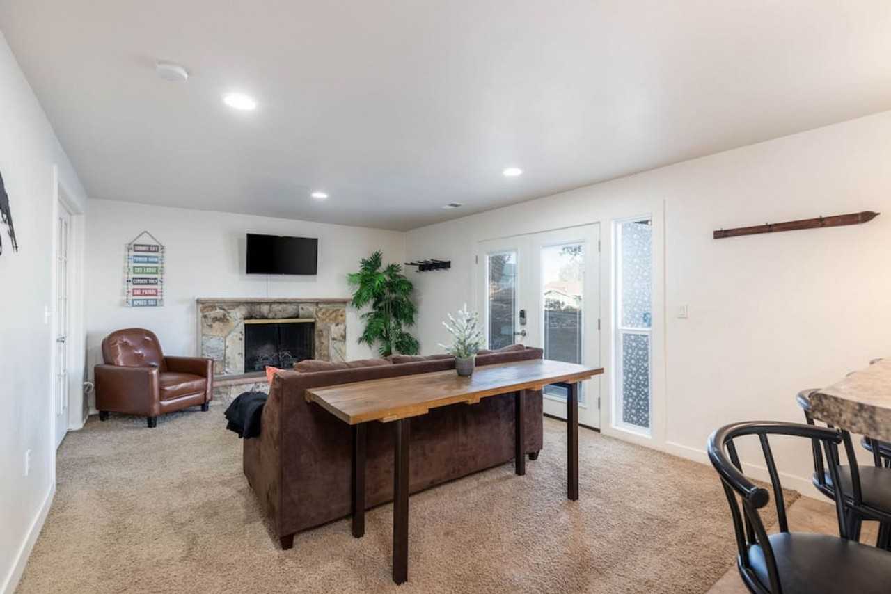 2560 E Cavalier Dr #1597553P - Photo 4 of 14