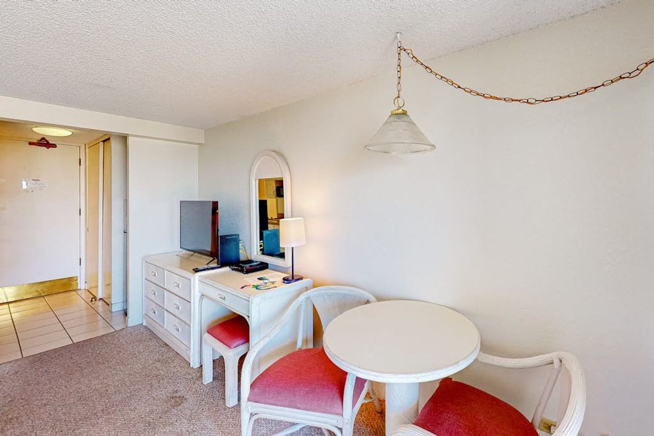 445 Seaside Ave #1608461P - Photo 3 of 37