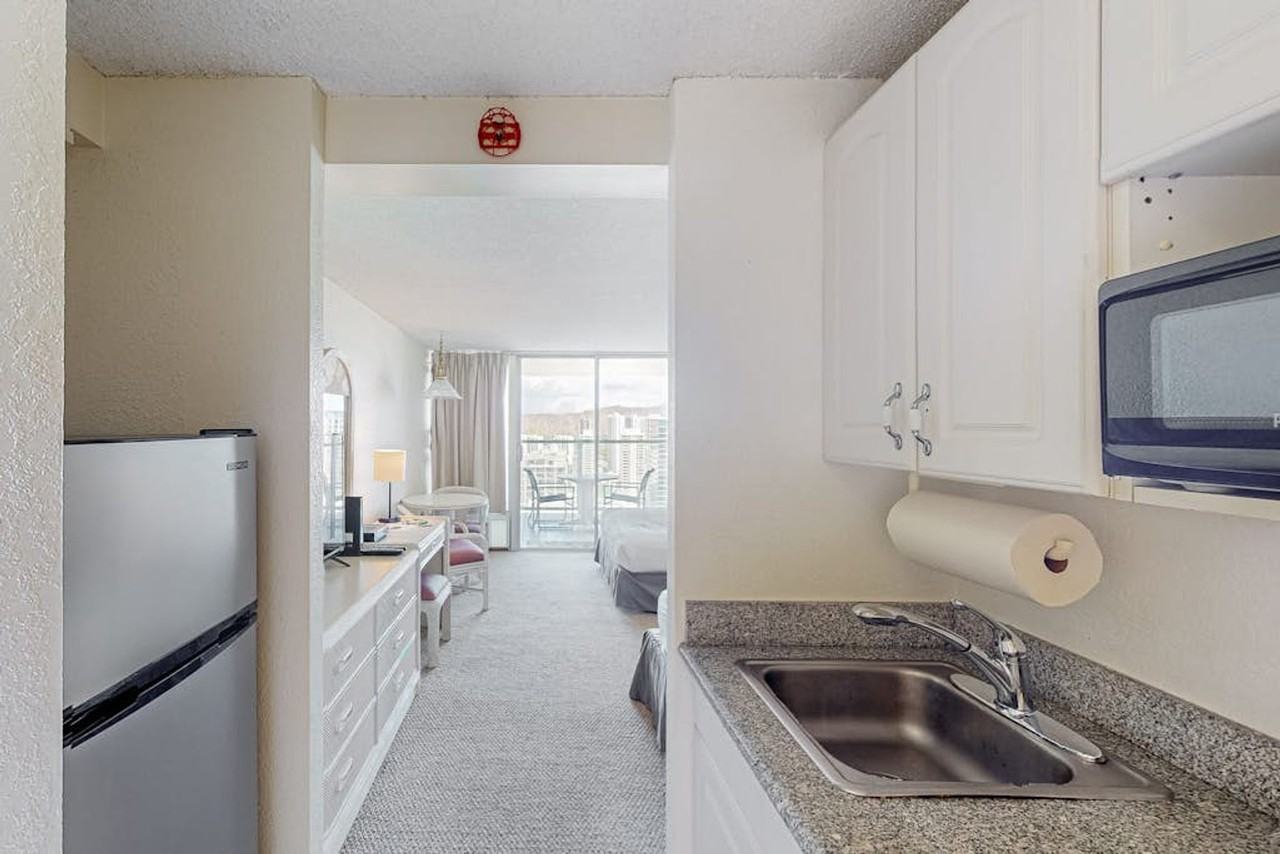 445 Seaside Ave #1608461P - Photo 6 of 37