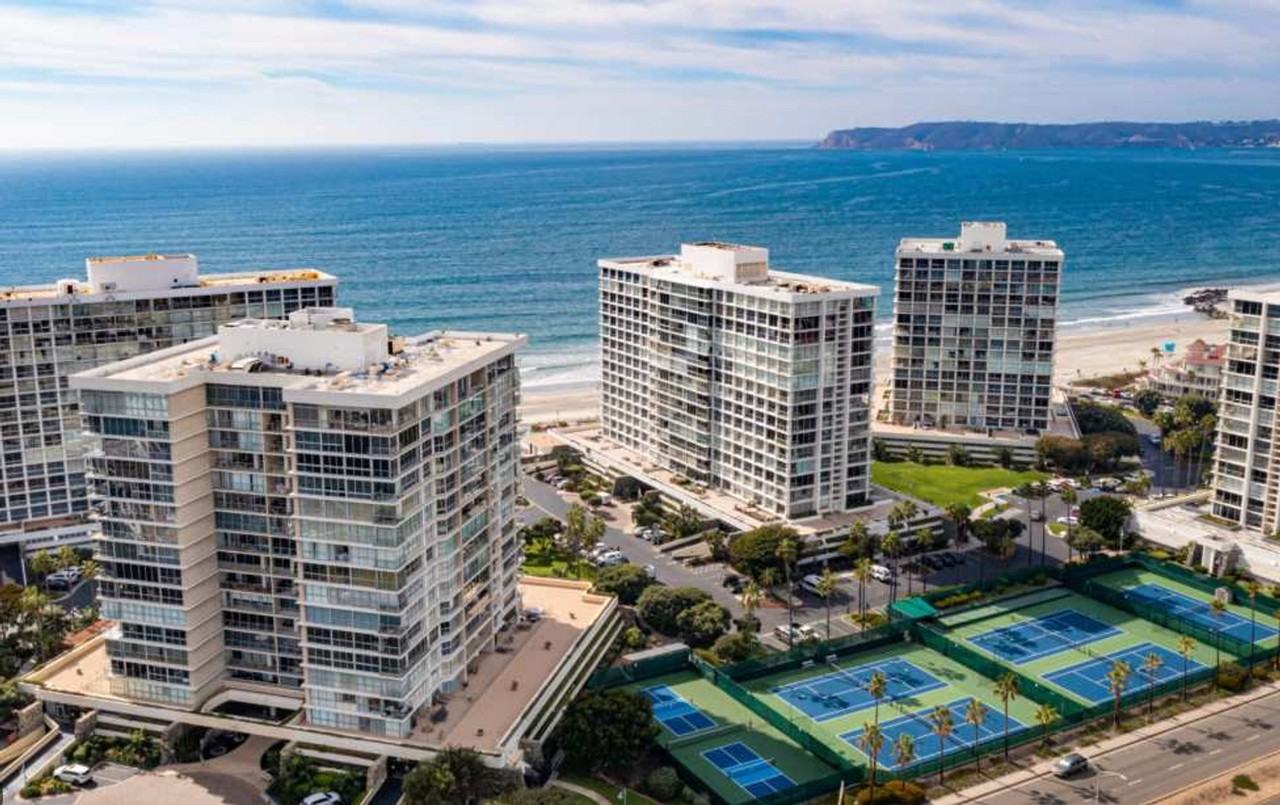 1740 Avenida Del Mundo #1639987P - Photo 6 of 41