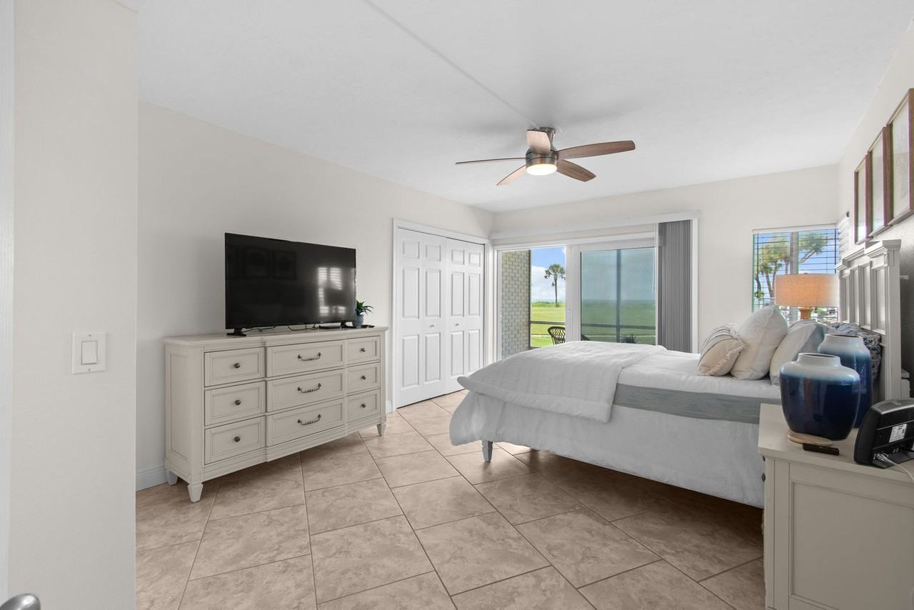 4825 Gulf Of Mexico Dr #1648144P - Photo 7 of 28